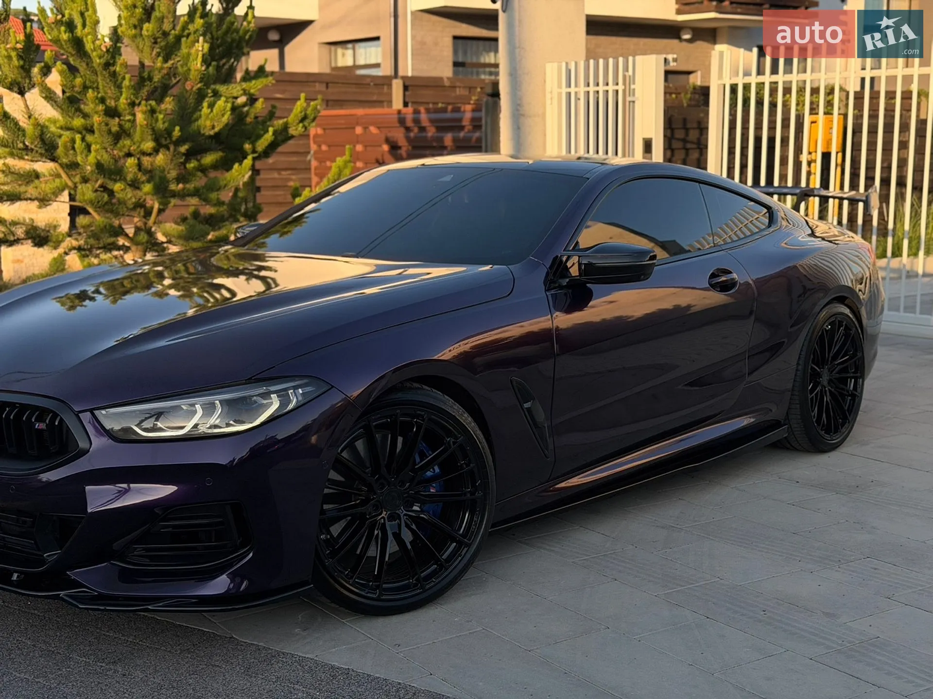 2022 BMW 8er - мініатюра 18