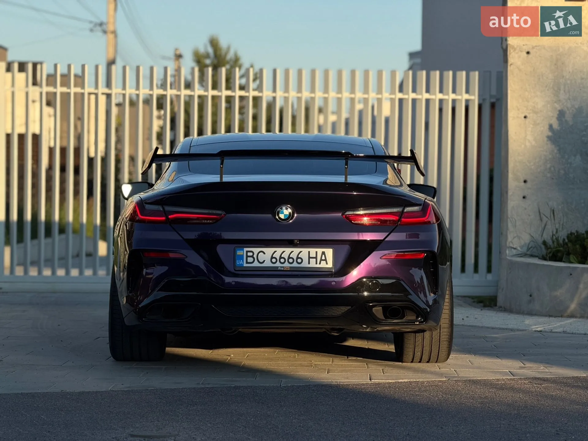 2022 BMW 8er - мініатюра 28