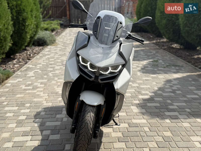 Макси-скутер BMW C 400GT 2022 в Днепре фото Макси-скутер BMW C 400GT 2022 в Днепре