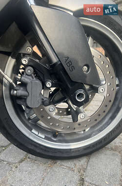 Максі-скутер BMW C 650GT 2013 в 