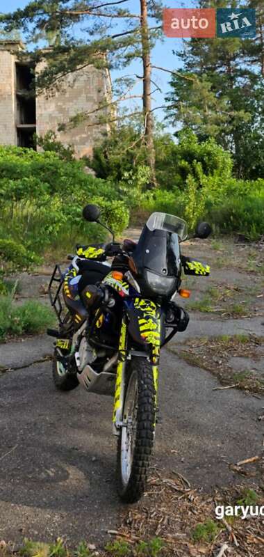 Мотоцикл Многоцелевой (All-round) BMW F 650 2002 в Хороле