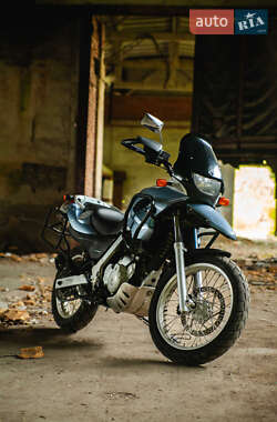 Мотоцикл Багатоцільовий (All-round) BMW F 650GS 2000 в 