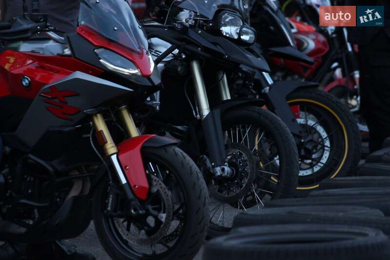 Мотоцикл Внедорожный (Enduro) BMW F 800GS 2016 в Киеве