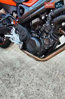 Мотоцикл Спорт-туризм BMW F 800R 2013 в 