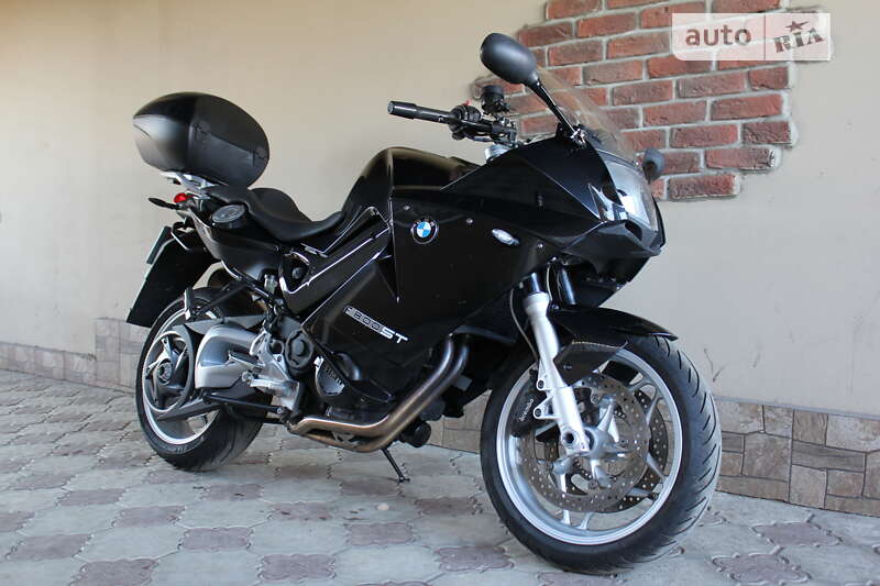 BMW F 800ST 2011
