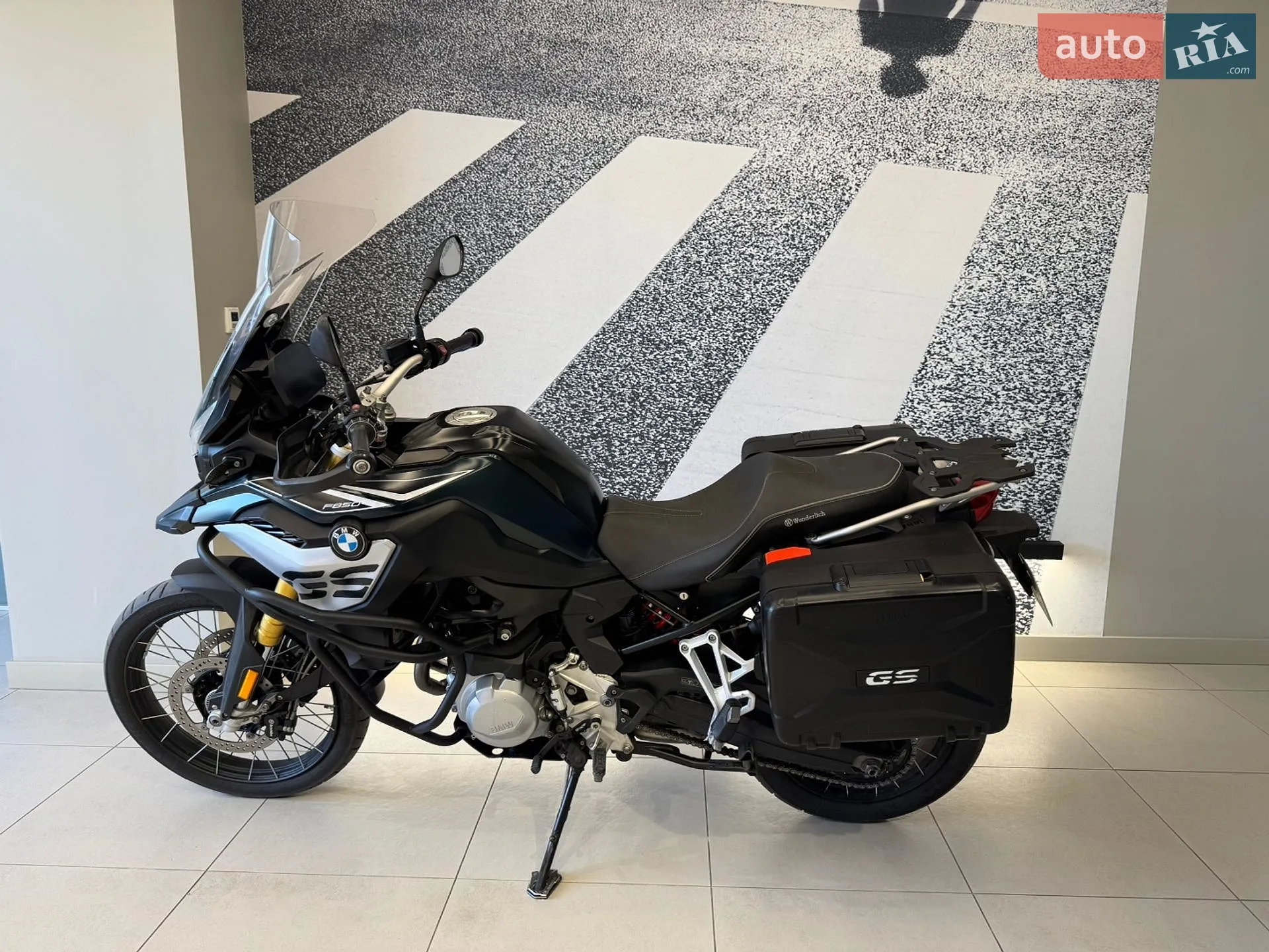 BMW F 850GS 2019 VIN WB10B0901KZ851183 фото оголошення 4 з 29