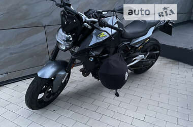 Мотоцикл Без обтекателей (Naked bike) BMW F 900R 2022 в Киеве