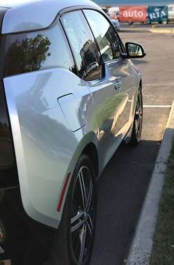 Хэтчбек BMW I3 2014 в 