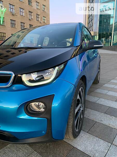 Хетчбек BMW I3 2017 в 