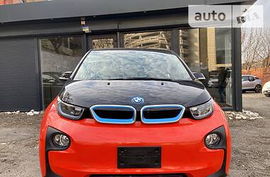Хетчбек BMW I3 2015 в 