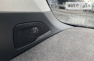 Хетчбек BMW I3 2015 в 
