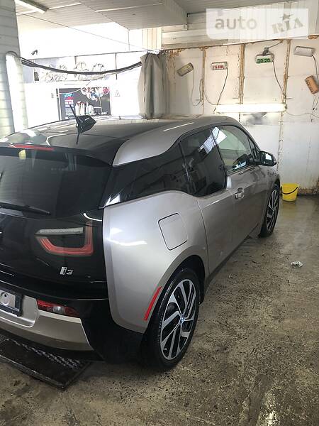 Хетчбек BMW I3 2014 в Дніпрі
