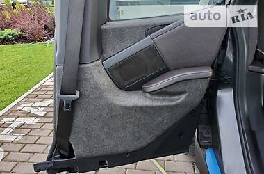 Хетчбек BMW I3 2017 в 