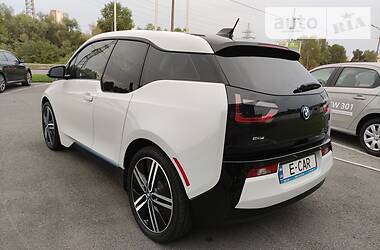 Седан BMW I3 2016 в Киеве