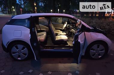 Седан BMW I3 2016 в Киеве