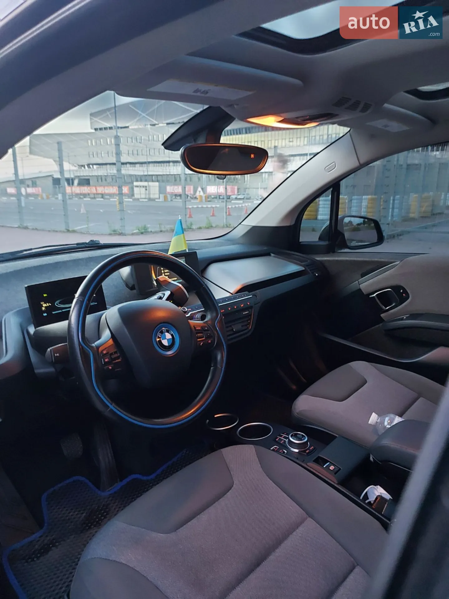 2017 BMW i3 - мініатюра 14