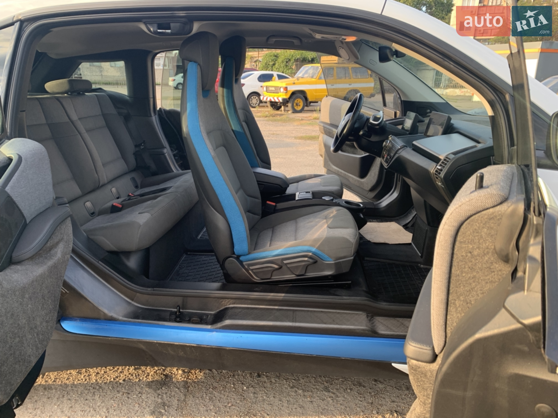 2015 BMW i3 - мініатюра 15