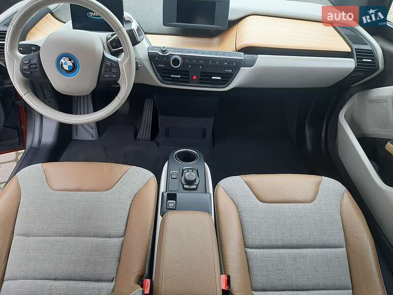 Хэтчбек BMW I3 2015 в Сваляве