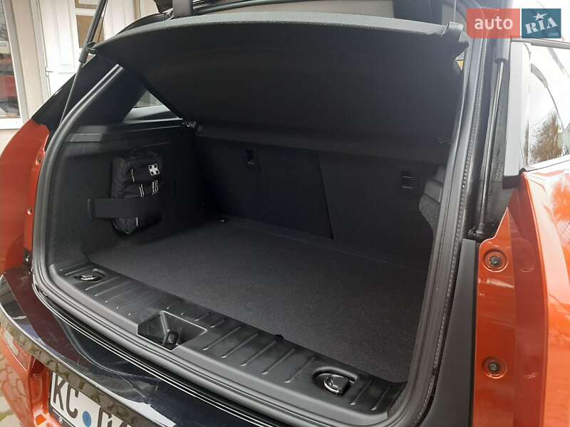 Хэтчбек BMW I3 2015 в Сваляве