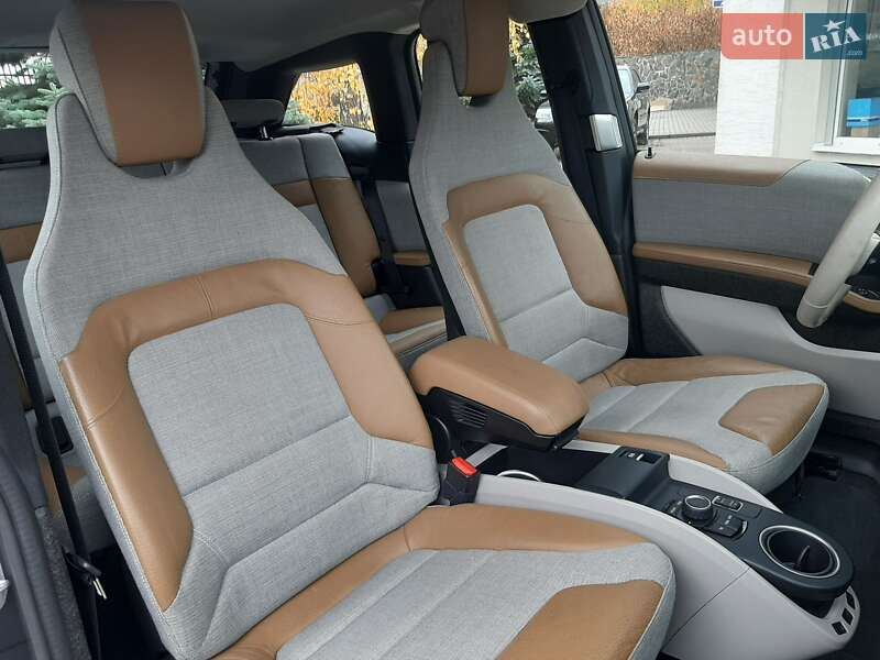 Хэтчбек BMW I3 2015 в Сваляве