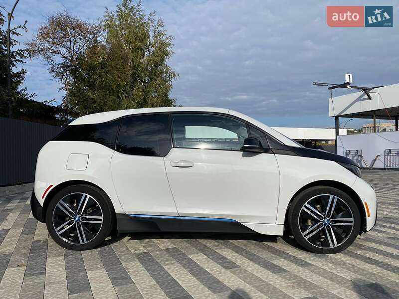 Хэтчбек BMW I3 2015 в Ужгороде