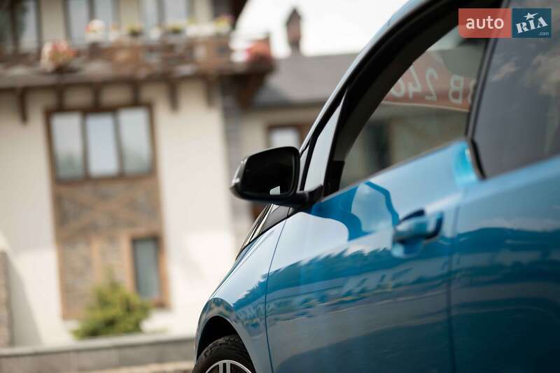 Хетчбек BMW I3 2016 в Самборі