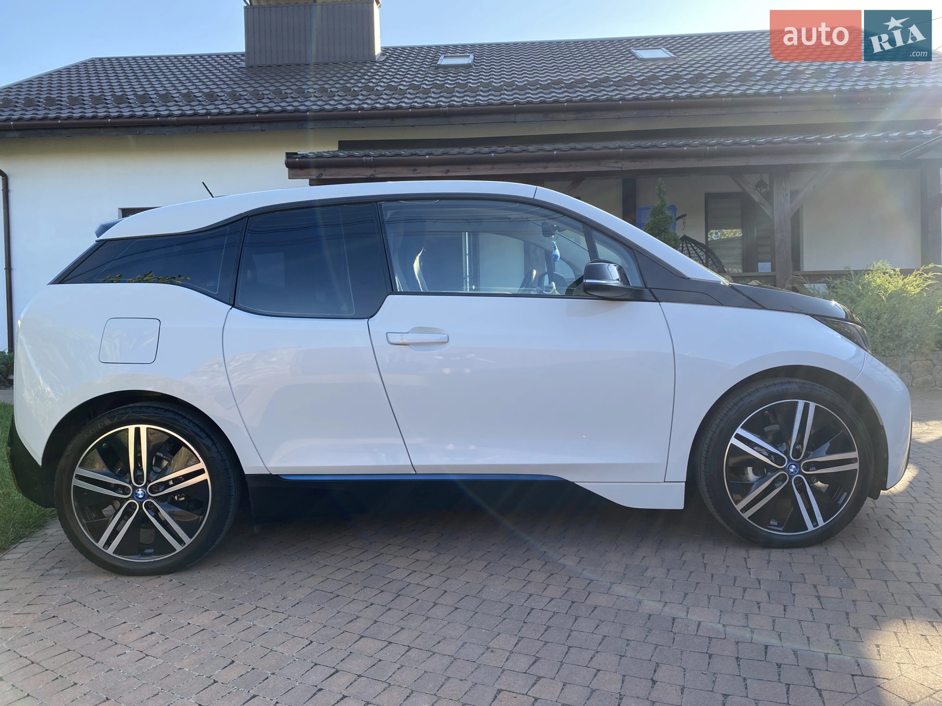 2017 BMW i3 - мініатюра 21