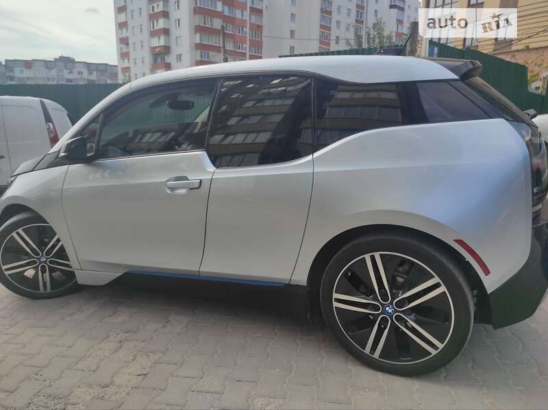 Хэтчбек BMW I3 2017 в Хмельницком