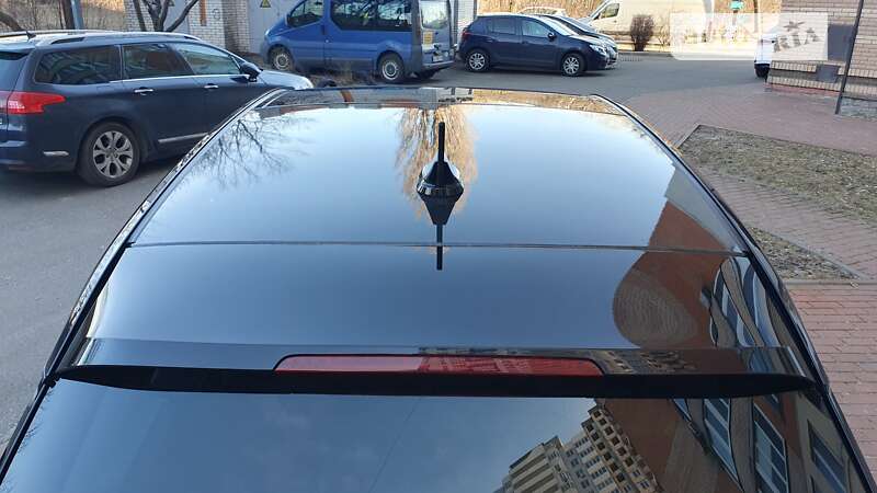 Хэтчбек BMW I3 2015 в Киеве