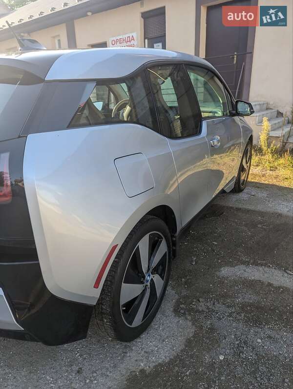 Хетчбек BMW I3 2015 в Чернівцях