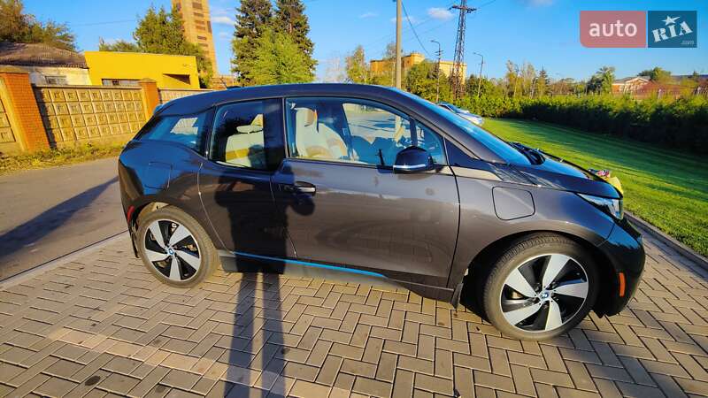 Хэтчбек BMW I3 2015 в Кривом Роге
