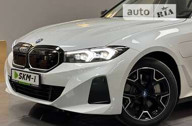 Седан BMW I3 2024 в Киеве