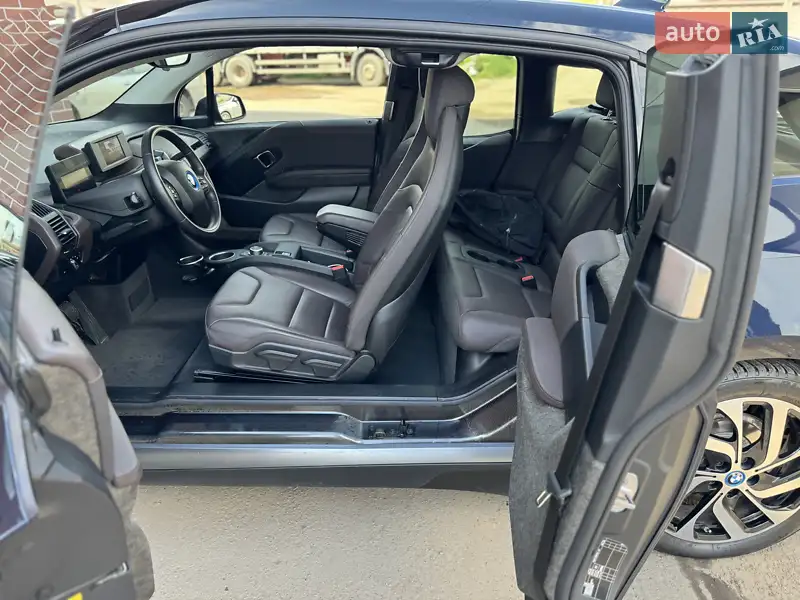 Хэтчбек BMW I3 2022 в 