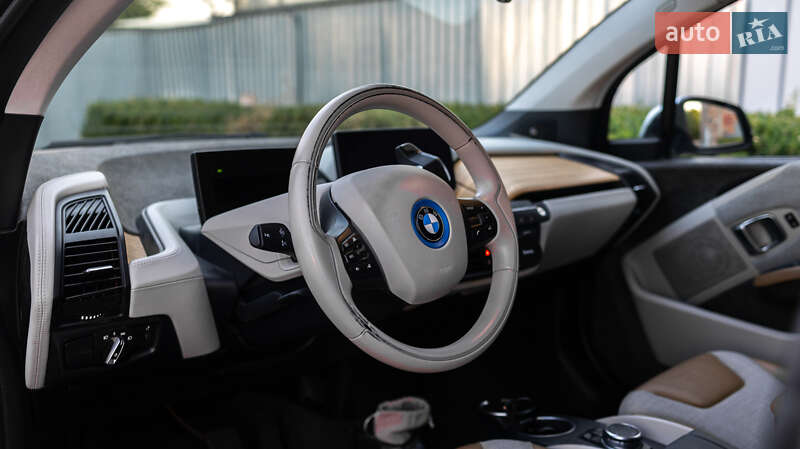 Хэтчбек BMW I3 2014 в Черновцах