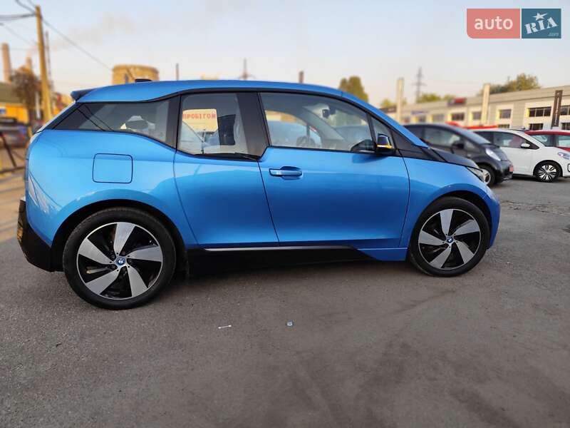 Хэтчбек BMW I3 2016 в Киеве