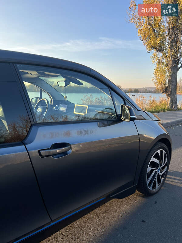 Хэтчбек BMW I3 2016 в Василькове