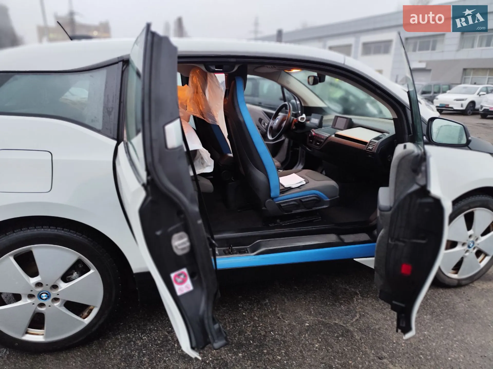 2015 BMW i3 - мініатюра 29