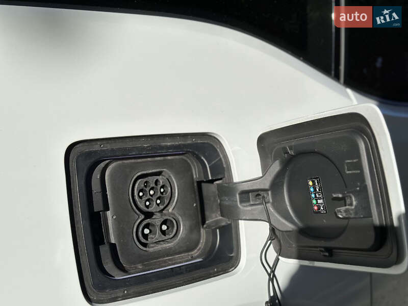 Хэтчбек BMW I3 2016 в Киеве