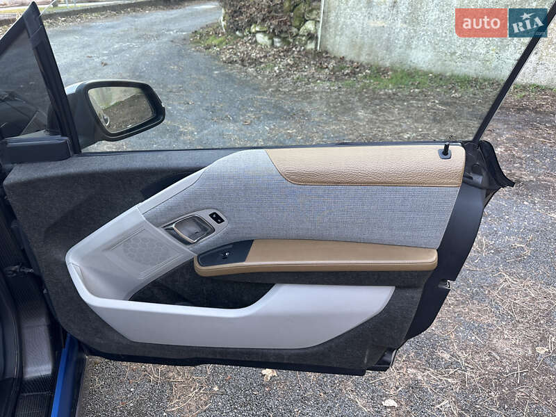 Хетчбек BMW I3 2014 в Чугуєві