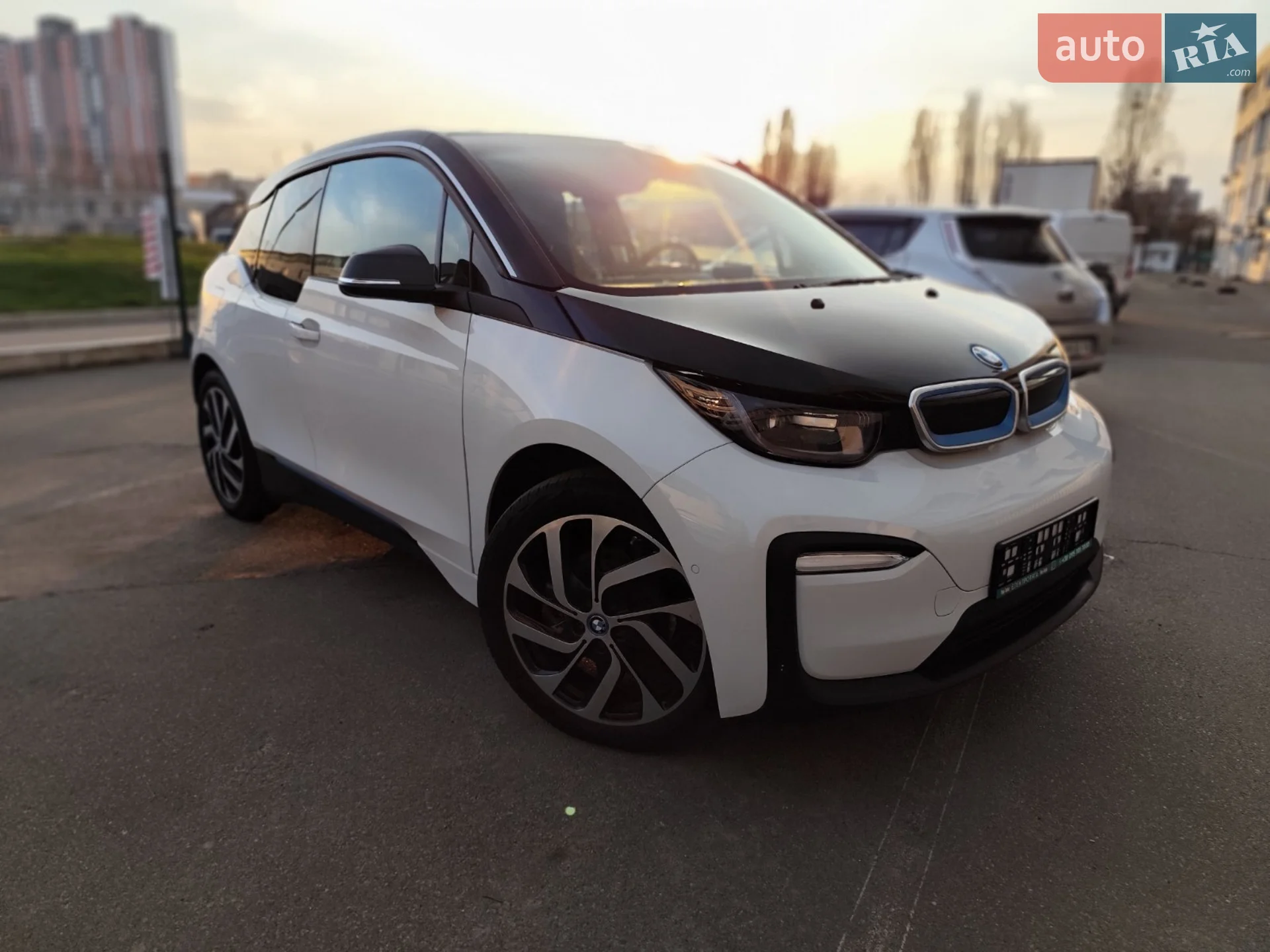 2019 BMW i3 - фото 1