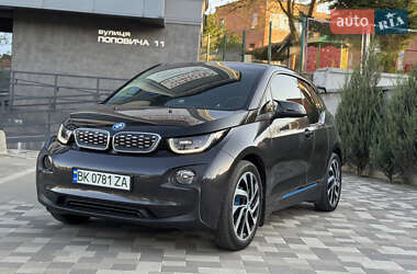 Хетчбек BMW I3 2015 в 