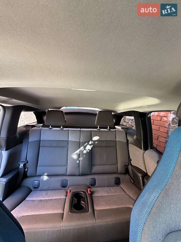 Хэтчбек BMW I3 2017 в Софиевской Борщаговке фото 5 Хэтчбек BMW I3 2017 в Софиевской Борщаговке