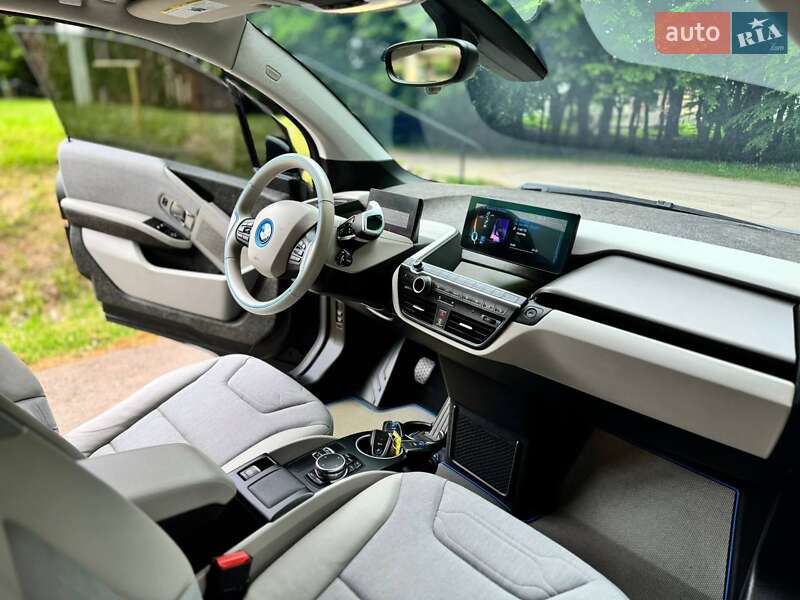 Хэтчбек BMW I3 2015 в Львове