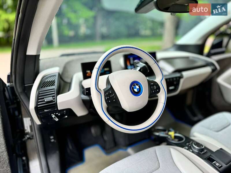 Хэтчбек BMW I3 2015 в Львове