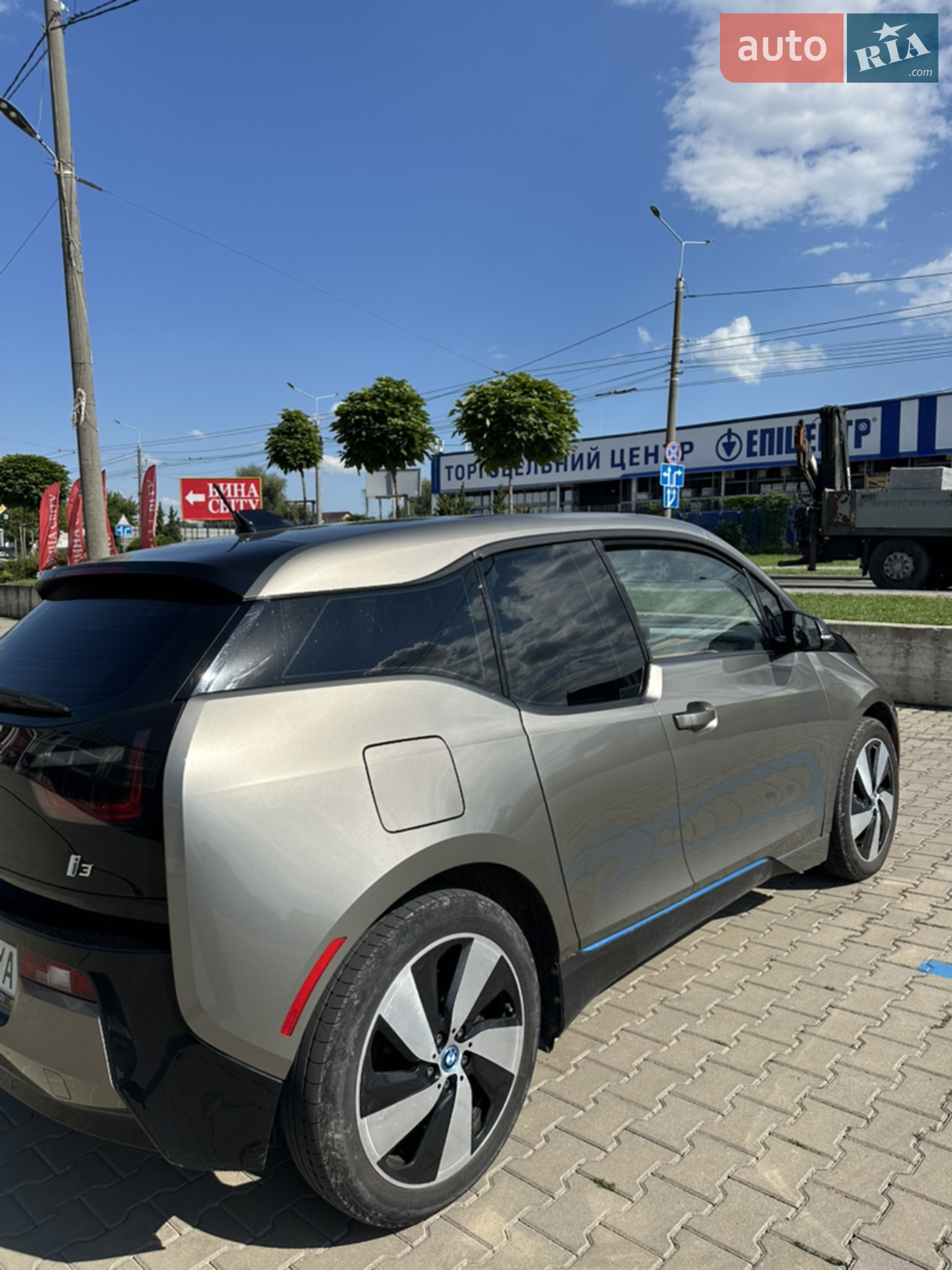 2016 BMW i3 - мініатюра 3