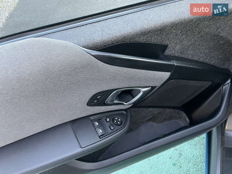 Хэтчбек BMW I3 2016 в Коростене