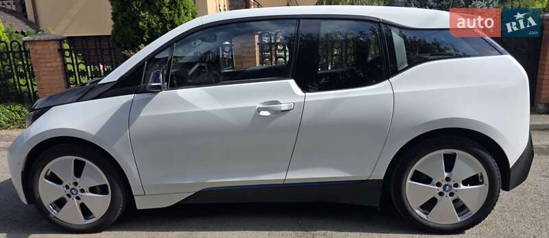 Хэтчбек BMW I3 2015 в Калуше