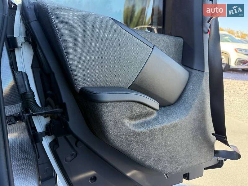 Хетчбек BMW I3 2016 в Рівному