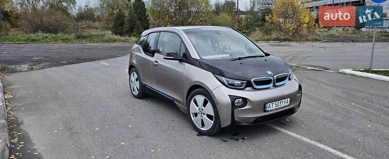 Хетчбек BMW I3 2015 в 