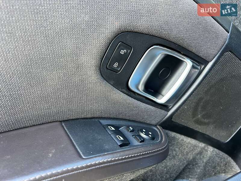 Хэтчбек BMW I3 2017 в Хмельницком